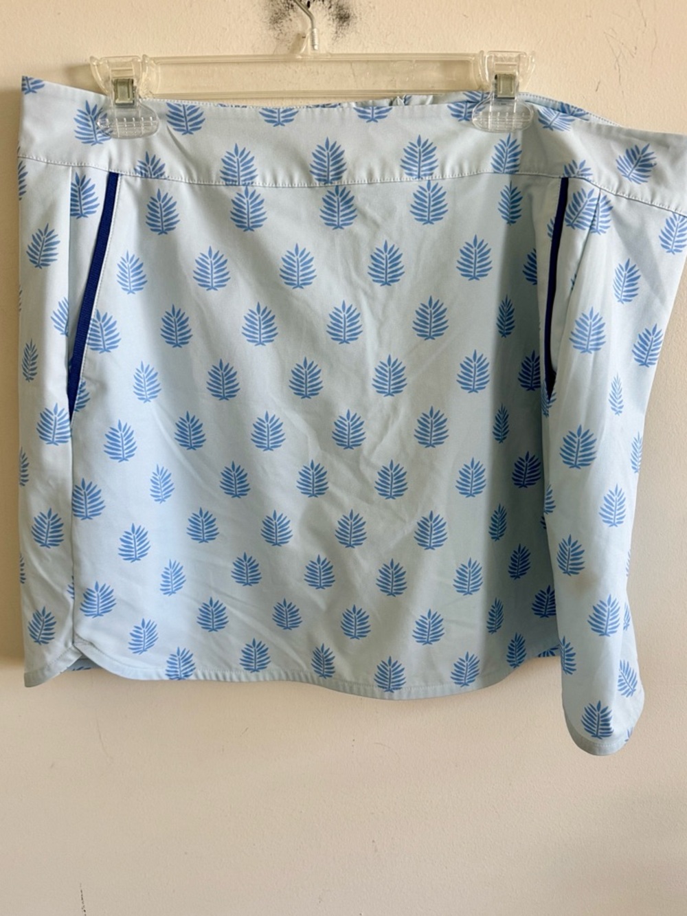 Vineyard Vines blue floral golf athletic skort size XL